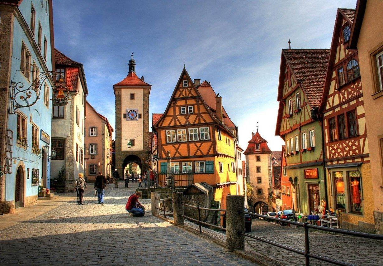 What are the things that make Germany a popular tourist destination?